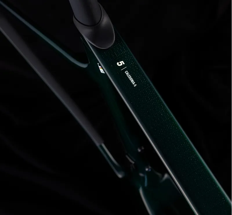 Cervelo Caledonia-5 SRAM Force AXS Emerald/Cream Carbon Road Bike-2