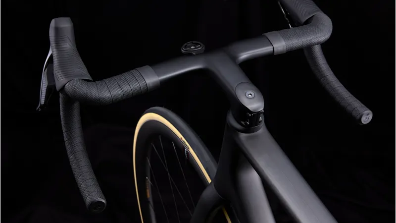 Cervelo R5 SRAM Red XPLR AXS 1 Five Black/Bronze Carbon Lightweight Road Race Bike 2026-1