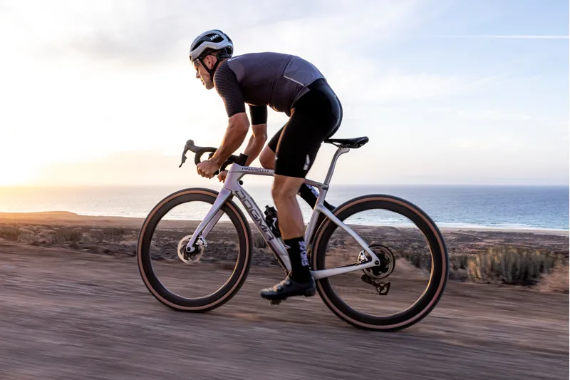 Pinarello Dogma GR Interstellar Grey Matt Carbon Gravel Race Frame Kit-11