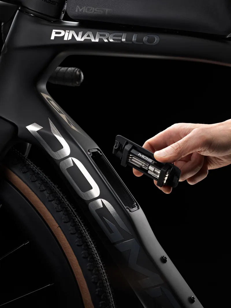 Pinarello Dogma GR Luxter Blue Shiny Carbon Gravel Race Frame Kit-9