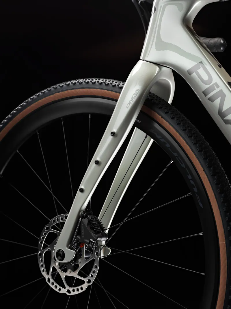 Pinarello Grevil F1 Comet Silver Shiny GRX610 Carbon Gravel Bike-2