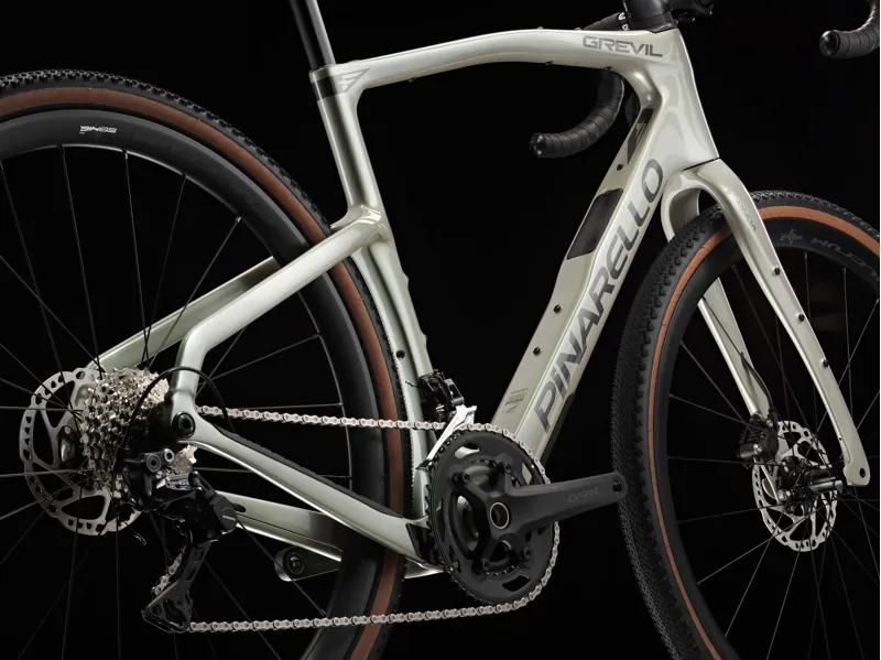 Pinarello Grevil F1 Comet Silver Shiny GRX610 Carbon Gravel Bike-6