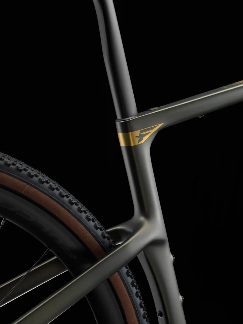 Pinarello Grevil F3 Etna Black GRX820 Carbon Gravel Bike-5