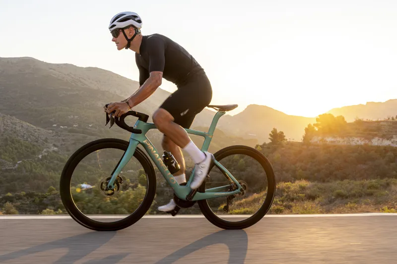 Pinarello F7 Disk Ultegra Di2 Formula Green Carbon Road Race Bike-8