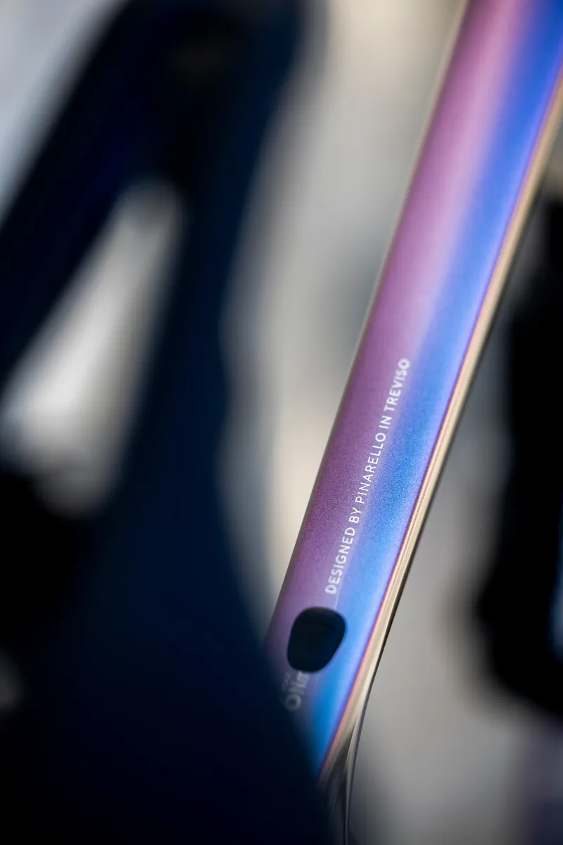 Pinarello F3 Disk 105 Di2 Interstellar Grey Shiny Carbon Road Race Bike-9