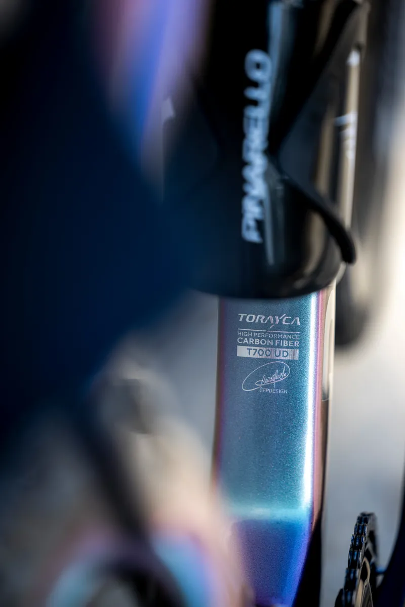 Pinarello F3 Disk 105 Di2 Interstellar Grey Shiny Carbon Road Race Bike-10