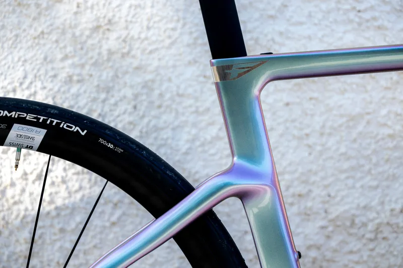 Pinarello F3 Disk 105 Di2 Interstellar Grey Shiny Carbon Road Race Bike-12