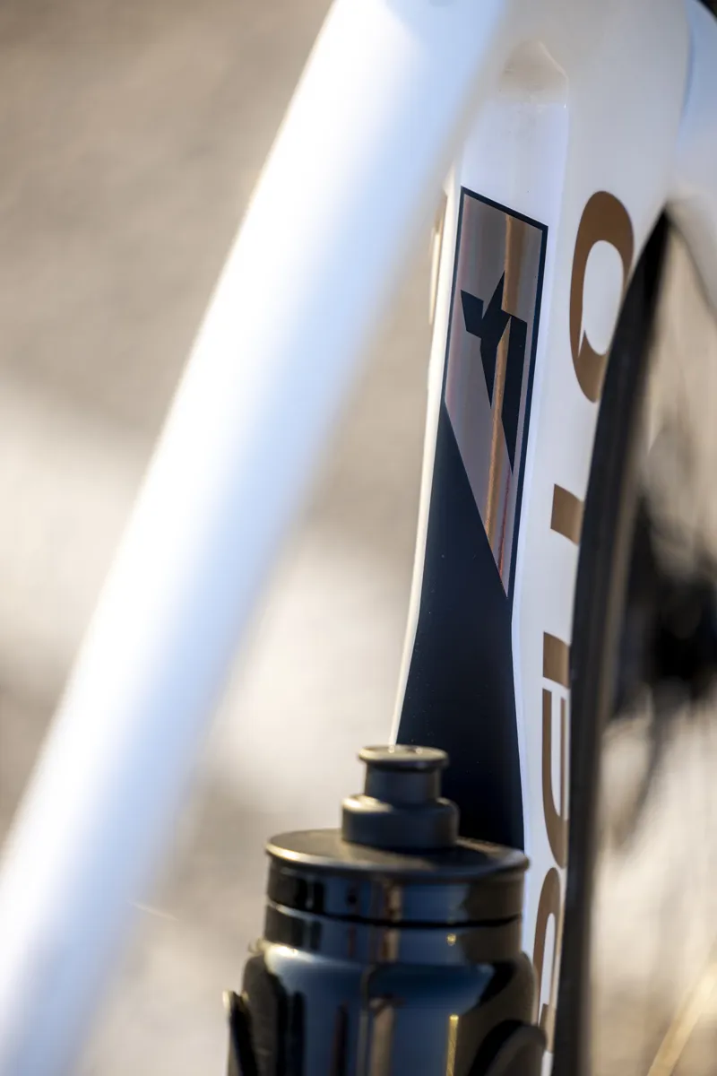 Pinarello F7 Disk Ultegra Di2 Alabaster White Shiny Carbon Road Race Bike-7