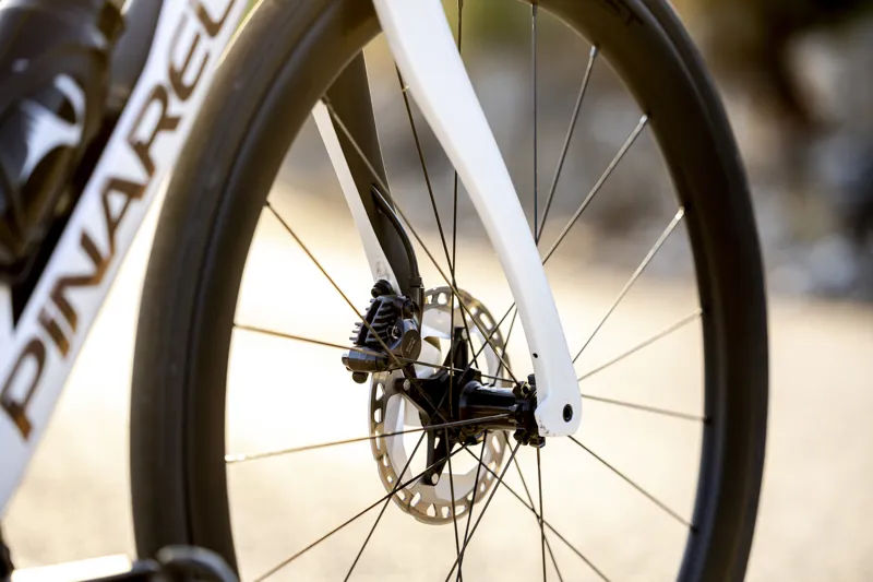 Pinarello F7 Disk Ultegra Di2 Alabaster White Shiny Carbon Road Race Bike-11