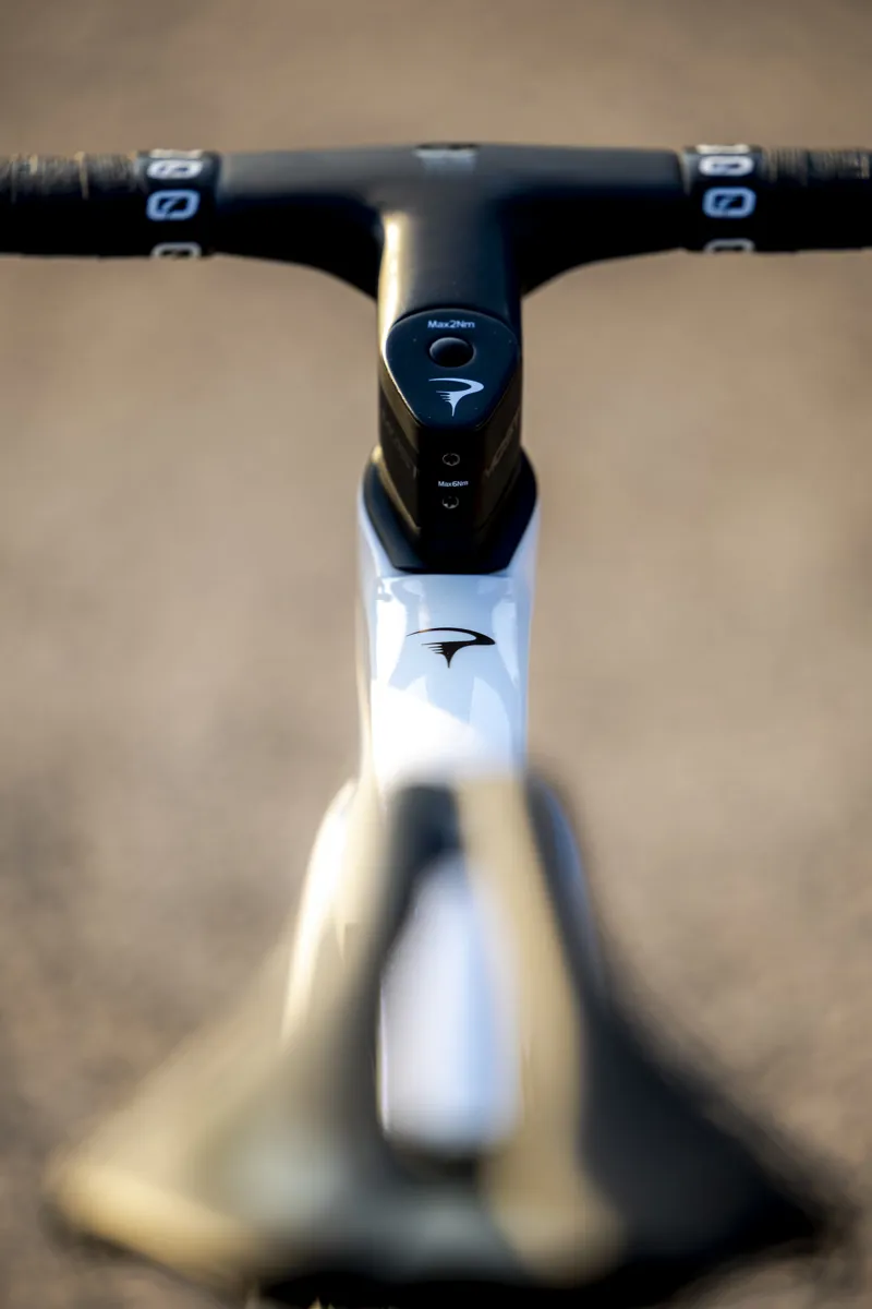 Pinarello F7 Disk Ultegra Di2 Alabaster White Shiny Carbon Road Race Bike-12