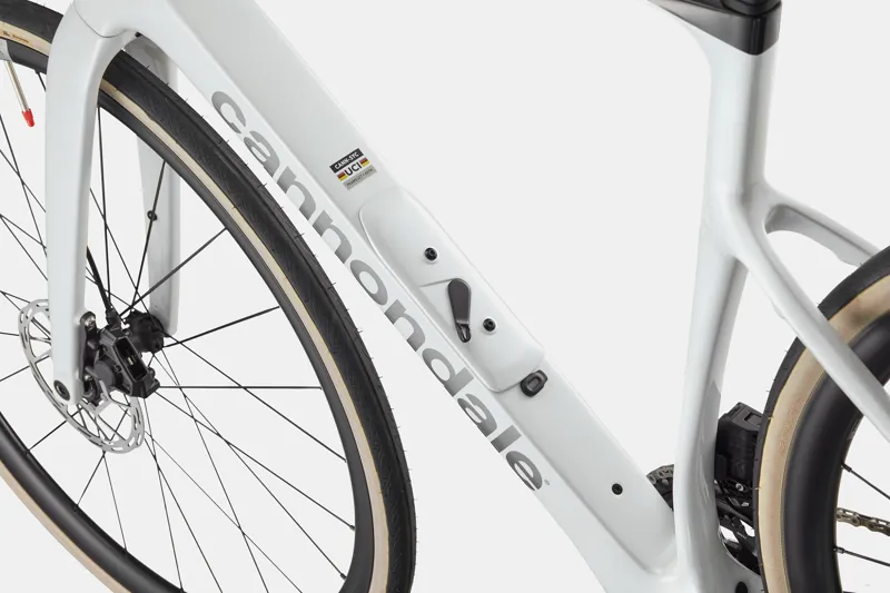 Cannondale Synapse Carbon 3 SmartSense Cashmere Road Bike-6