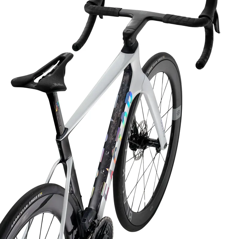 Factor Ostro Vam 2.0 Disc SRAM RED AXS Bike White Chrome-6
