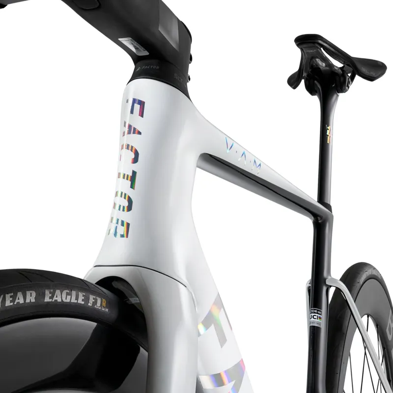 Factor Ostro Vam 2.0 Disc SRAM RED AXS Bike White Chrome-7