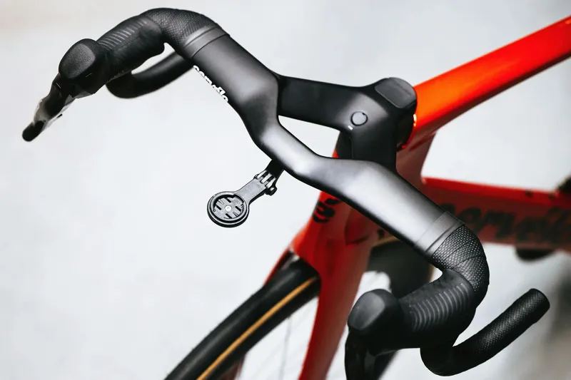 Cervelo HB19 Carbon 1 Piece Aero Handlebar and Stem for the S5