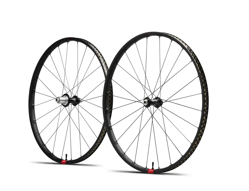 Reserve 25 GR Carbon Gravel Wheels