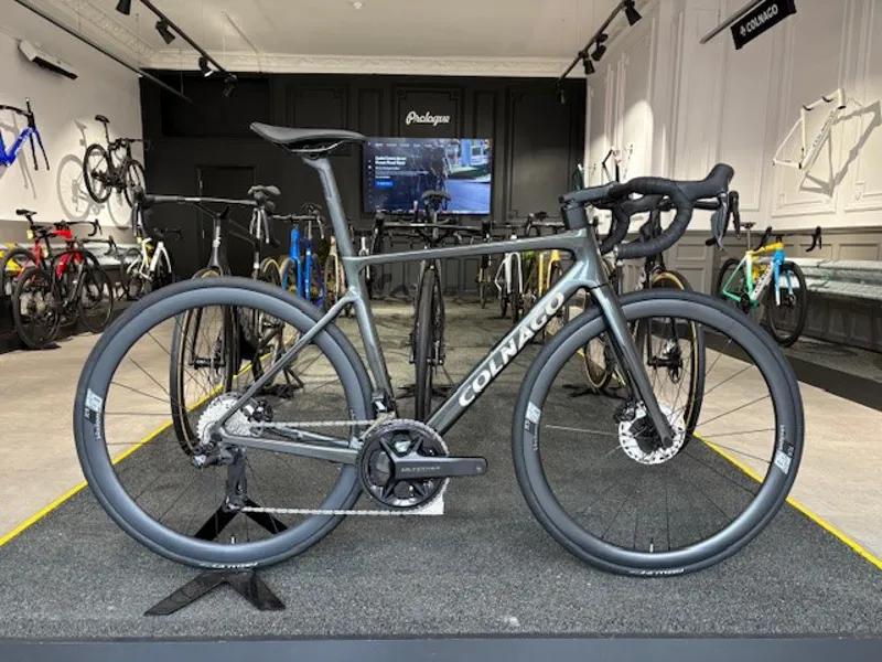 Colnago V4 Disc Ultegra Di2 12 Speed Vision Carbon Wheel Upgrade Black