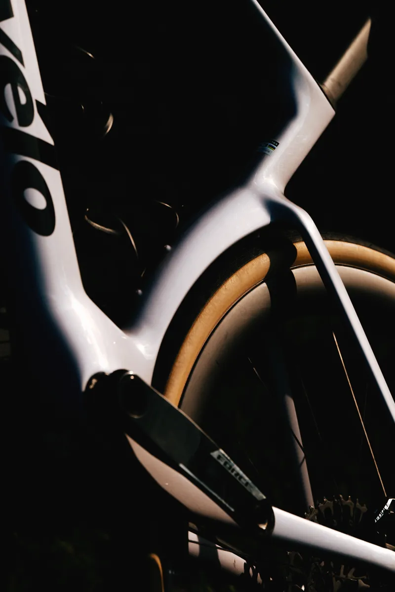 Cervelo Aspero-5 SRAM Force AXS 1 Royal Mercury Carbon Gravel Race Bike-2