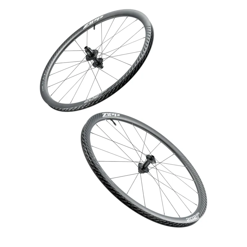 Zipp 202 NSW Carbon Tubeless Wheelset-1