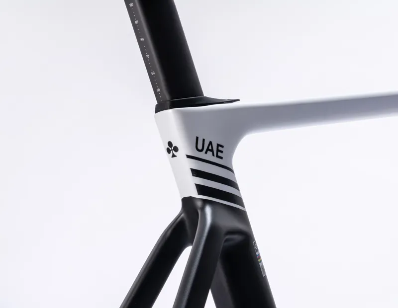 Colnago V5Rs Disc 2025 Carbon Road Bike Ultegra Di2 - Team SDM5-2