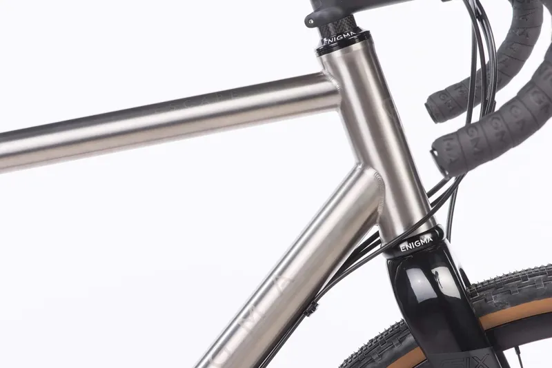 Enigma Escape 3AL 2.5V Titanium Disc Frameset With Fork-4