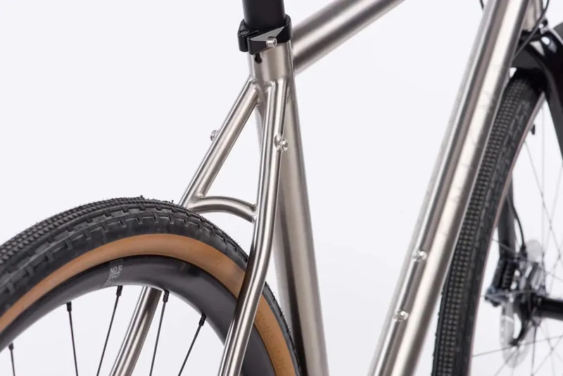 Enigma Escape 3AL 2.5V Titanium Disc Frameset With Fork