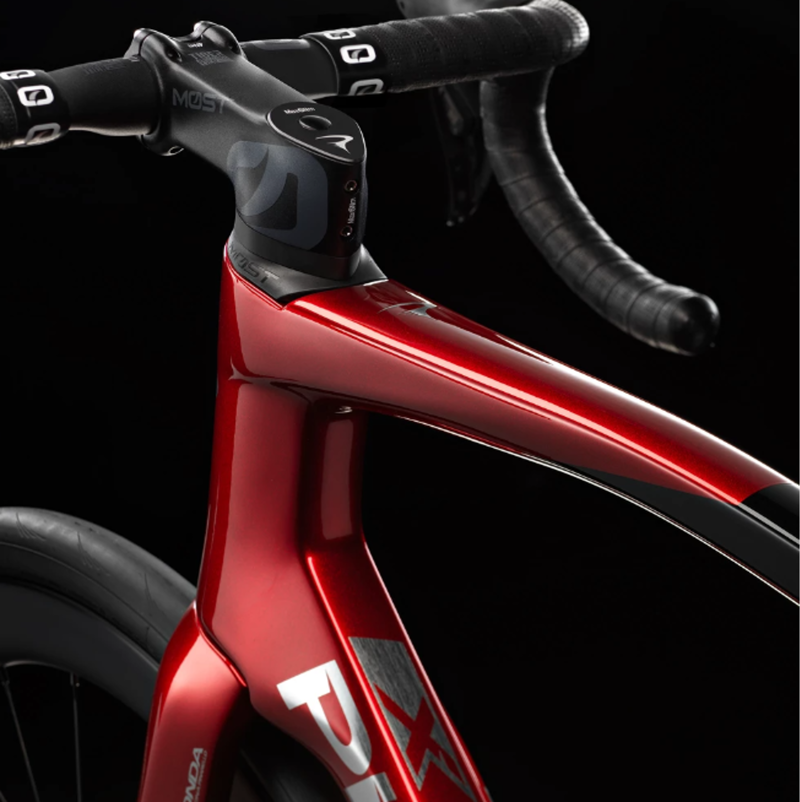 Pinarello X5 105 Di2 Starry Red Carbon Road Bike-6